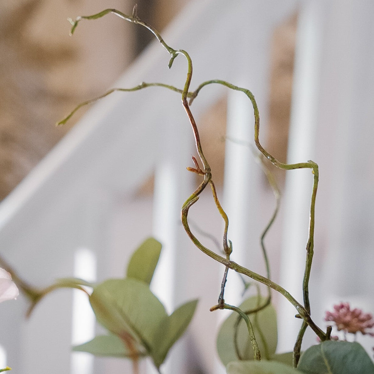 Detail of the Aava silk flower bouquet