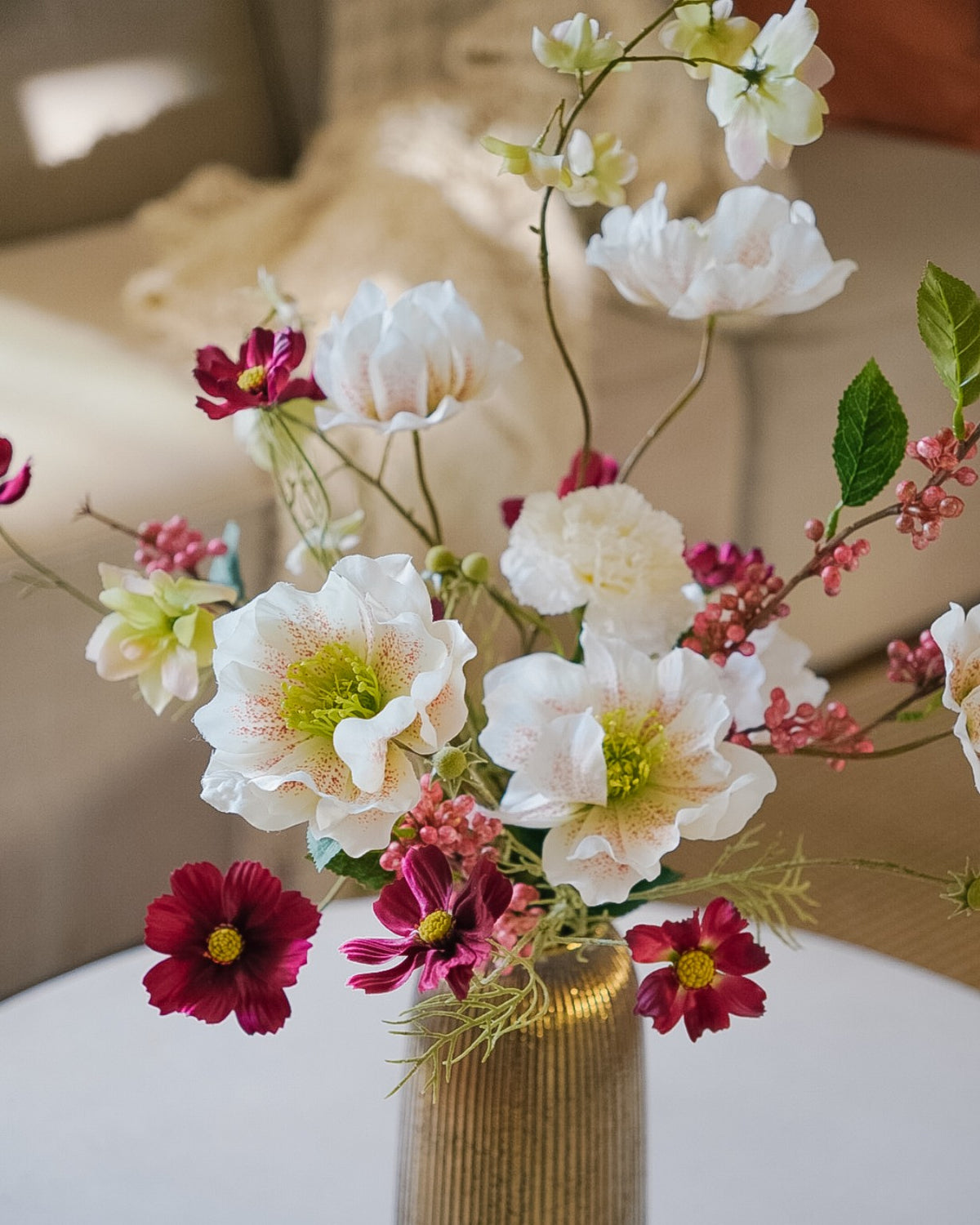 Colourful arrangement from the Saga silk bouquet in a vase