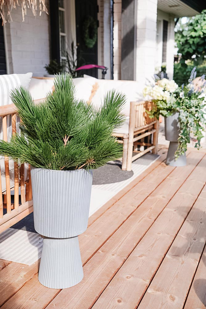 UV-protected silk mountain pine